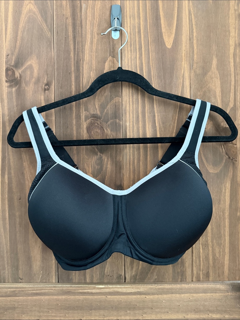 Wacoal Lindsey Sport Contour Underwire Bra